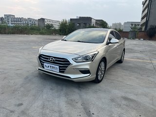 名图 1.8L 智能型 