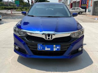 凌派 1.0T 豪华版 