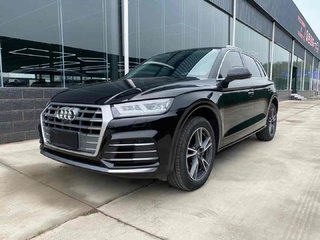 奥迪Q5L 40TFSI 2.0T 自动 荣享时尚型 