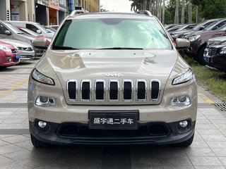 吉普自由光 2.0L 自动 优越版 