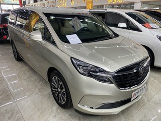 别克GL8 ES陆尊 2.0T 自动 653T豪华型 