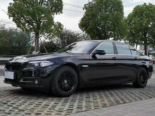 宝马5系 525Li 2.0T 自动 领先型 