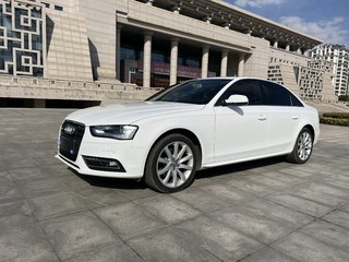 奥迪A4L 35TFSI 2.0T 自动 标准型 