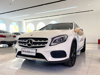 奔驰GLA 1.6T 
