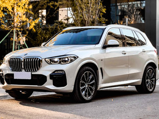 宝马X5 40i 3.0T 自动 M运动套装 