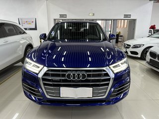 奥迪Q5L 45TFSI 2.0T 自动 尊享时尚型 