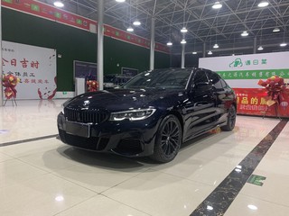 宝马3系 325Li 2.0T 自动 M运动曜夜套装 