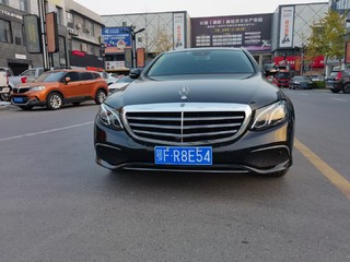 奔驰E级 E300L 2.0T 自动 运动时尚型 