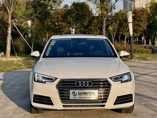 奥迪A4L 40TFSI 2.0T 自动 30周年进取型 