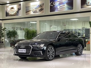 奥迪A6L 45TFSI 2.0T 自动 臻选致雅型 