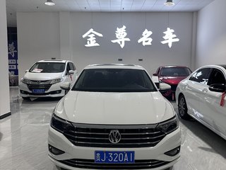 大众速腾 1.4T 自动 280TSI-R-Line智联版 