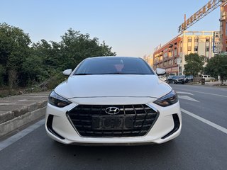 现代领动 1.5l 自动 智炫精英型