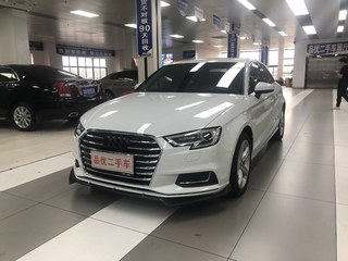 奥迪A3 35TFSI 1.4T 自动 进取型Limousine 