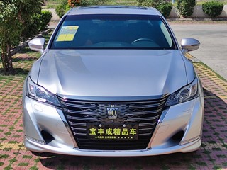 丰田皇冠 2.0T 自动 运动版 