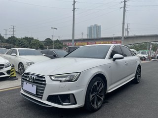 奥迪A4L 40TFSI 2.0T 自动 运动型 