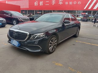 奔驰E级 E300L 2.0T 自动 时尚型 