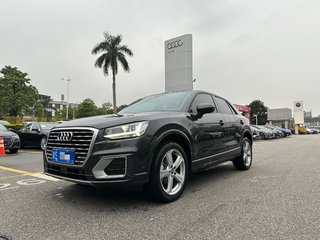 奥迪Q2L 35TFSI 1.4T 自动 时尚致雅型 