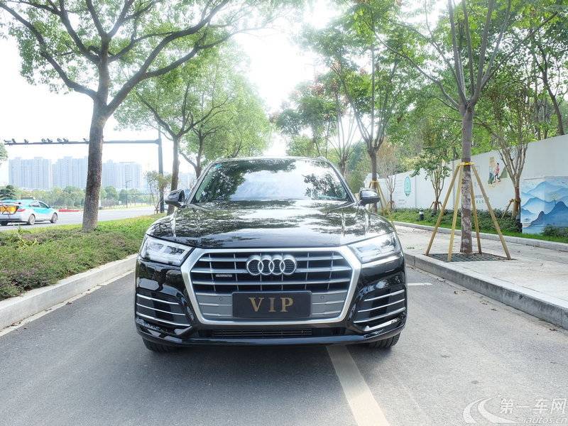 奥迪Q5L 45TFSI 2018款 2.0T 自动 尊享时尚型 (国Ⅵ) 