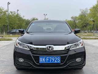 雅阁 2.0L 豪华版 