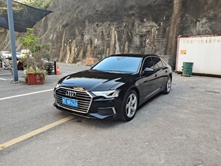 奥迪A6L 45TFSI 2.0T 自动 臻选致雅型 