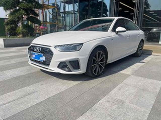 奥迪A4L 40TFSI 2.0T 自动 quattro豪华动感型 