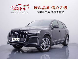 奥迪Q7 45 2.0T 自动 运动型quattro-S-line 