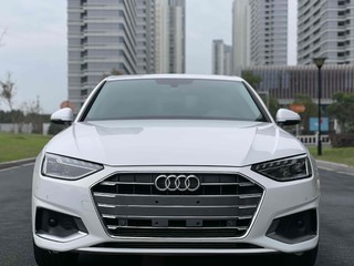 奥迪A4L 40TFSI 2.0T 自动 豪华动感型 