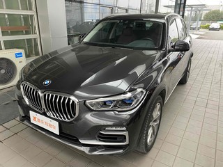 宝马X5 30i 2.0T 自动 X设计套装 