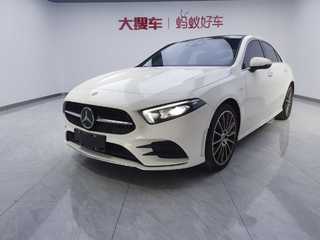 奔驰A级 A200L 1.3T 自动 运动轿车先行特别版 