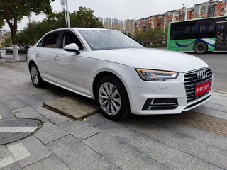 奥迪A4L 40TFSI 2.0T 自动 进取型 