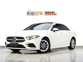 奔驰A级 A200L 1.3T 自动 运动轿车版 