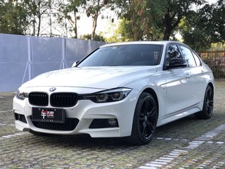 宝马3系 320i 2.0T 自动 M运动曜夜版 