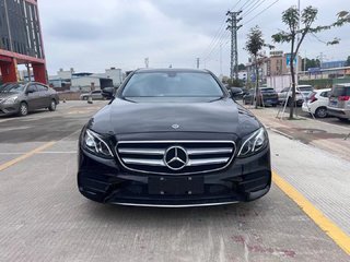 奔驰e级 e300l 2.0t 自动 运动时尚型