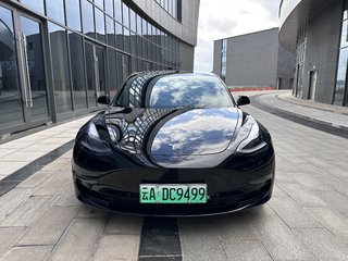 MODEL 3 Performance高性能版四驱 