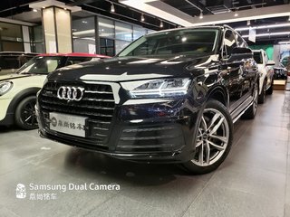 奥迪Q7 2.0T 舒适型 