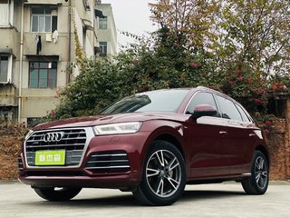 奥迪Q5L 45TFSI 2.0T 自动 尊享时尚型 