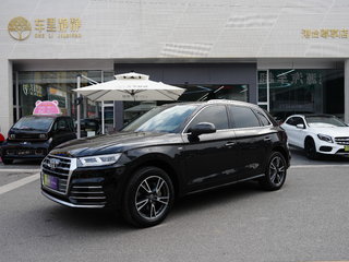 奥迪Q5L 45TFSI 2.0T 自动 豪华动感型 