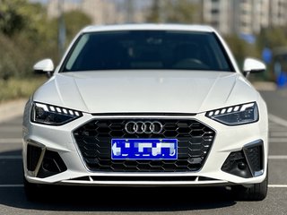 奥迪A4L 40TFSI 2.0T 自动 豪华动感型 