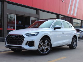 奥迪Q5L 45TFSI 2.0T 自动 豪华动感型 