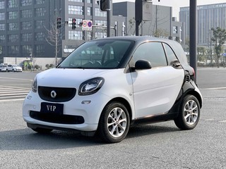 SmartForTwo 硬顶 1.0L 自动 灵动版 