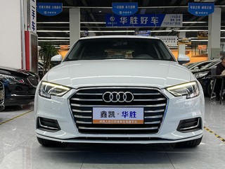 奥迪A3 35TFSI 1.4T 自动 进取型Limousine 