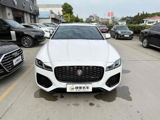 捷豹XFL P250 2.0T 自动 精英运动版 