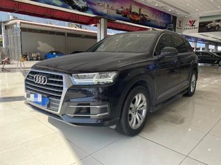 奥迪Q7 45 3.0T 自动 技术型 