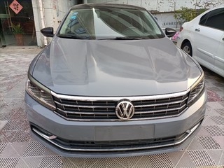 帕萨特 1.8T 330TSI尊荣版 