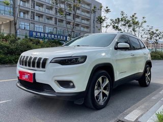 吉普自由光 2.0T 自动 智享版 