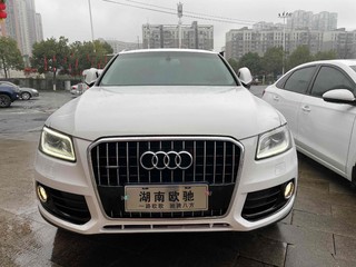 奥迪Q5 40TFSI 2.0T 自动 舒适型 