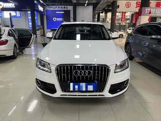 奥迪Q5 40TFSI 2.0T 自动 技术型 