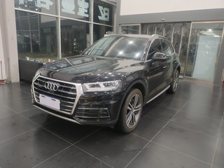 奥迪Q5L 45TFSI 2.0T 自动 尊享风雅型 