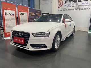 奥迪A4L 35TFSI 2.0T 自动 舒适型典藏版 