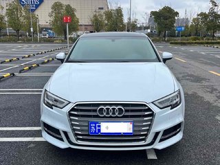 奥迪A3 35TFSI 1.4T 自动 时尚型Limousine 